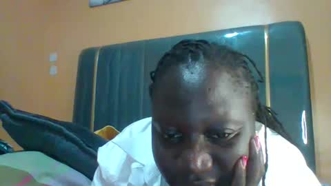 lindah32 online show from 01/31/26, 11:14