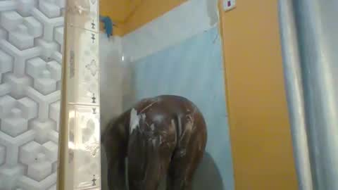 lindah32 online show from 02/04/26, 09:31