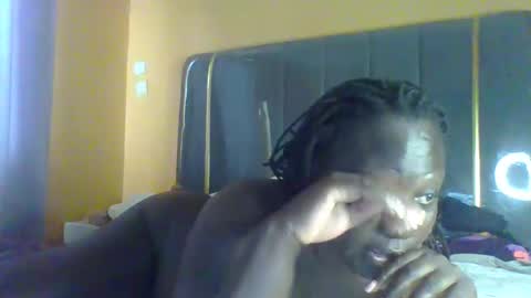 lindah32 online show from 03/10/26, 11:48