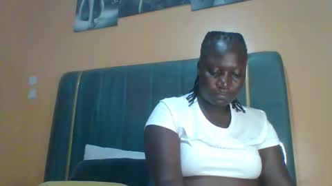 lindah32 online show from 03/30/26, 08:54