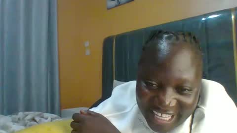 lindah32 online show from 03/31/26, 06:52