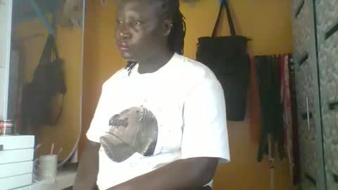 lindah32 online show from 04/02/26, 02:15