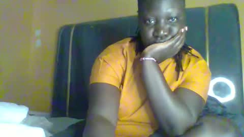 lindah32 online show from 06/01/26, 10:06