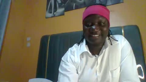 Snapshot of ladyblossoms19 chatting on 06/04/26, 10:38 lindah32 online show from 06/04/26, 10:38