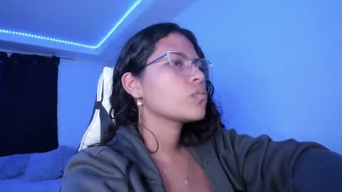  Lady  online show from 02/01/25, 08:08