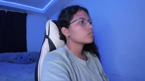  Lady  online show from 02/03/25, 06:45