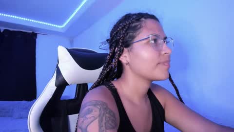  Lady  online show from 02/11/25, 06:30