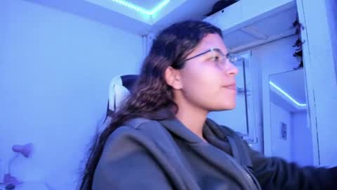  Lady  online show from 05/06/26, 03:57