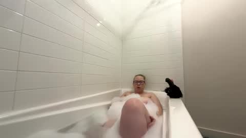 LadyCherieLynn online show from 01/07/26, 04:42