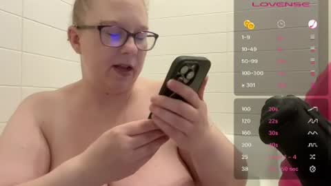 Snapshot of ladycherielynn chatting on 06/16/26, 03:03 LadyCherieLynn online show from 06/16/26, 03:03