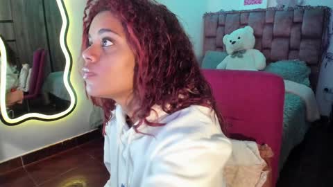 leidy daniela online show from 02/18/25, 09:32