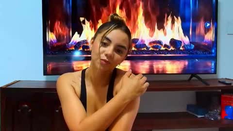 Hello im lady nice to meet you  online show from 05/25/26, 06:36