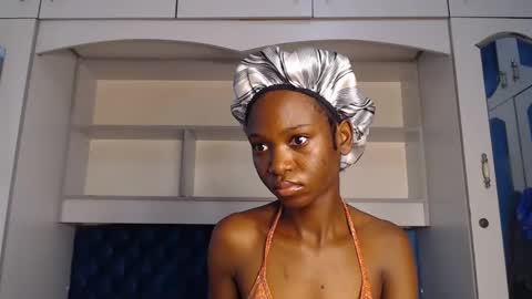 ladydiva69 online show from 02/25/25, 04:46