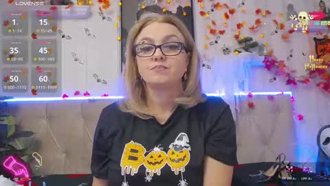  Lady Jeen    Back on Sunday 8th of December online show from 10/28/25, 05:15