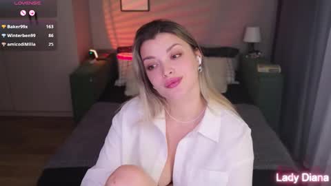 Snapshot of ladylancaster chatting on 11/19/25, 03:12 ladylancaster online show from 11/19/25, 03:12