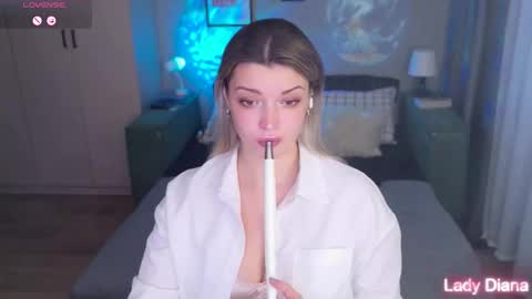 Snapshot of ladylancaster chatting on 11/21/25, 12:15 ladylancaster online show from 11/21/25, 12:15