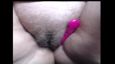 Snapshot of ladymature1 chatting on 12/11/24, 03:45 Billie online show from 12/11/24, 03:45