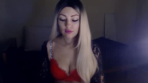 Snapshot of ladymoonlight8 chatting on 01/18/25, 02:12 Monika online show from 01/18/25, 02:12