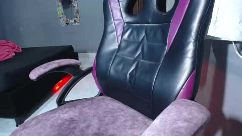 ladynemesis00 online show from 10/20/25, 05:35