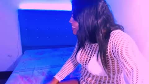 laura online show from 04/13/26, 03:56