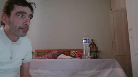 Snapshot of ladysarah101 chatting on 10/04/25, 11:30 Sarah Sam online show from 10/04/25, 11:30