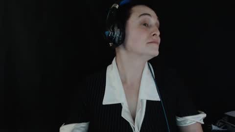 LadySlate online show from 02/03/25, 08:13