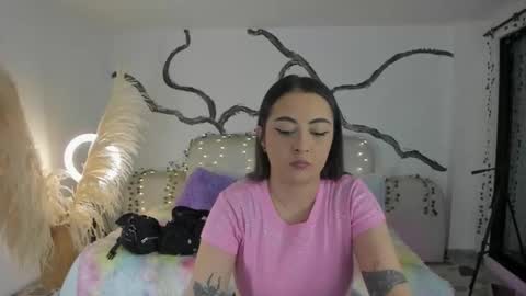 Lady  online show from 12/21/25, 04:19