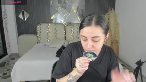 Lady  online show from 01/15/26, 03:44