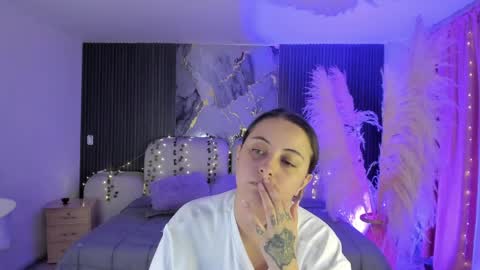 Lady  online show from 04/02/26, 04:21