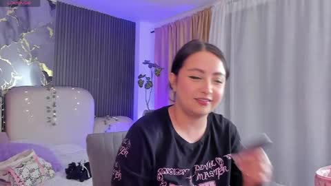 Lady  online show from 06/04/26, 05:02