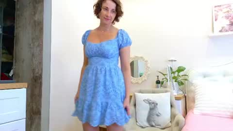 Snapshot of ladysweetwife chatting on 07/15/26, 02:17 Maria online show from 07/15/26, 02:17