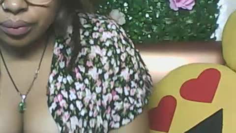 LadyXSnakes online show from 10/19/25, 06:25