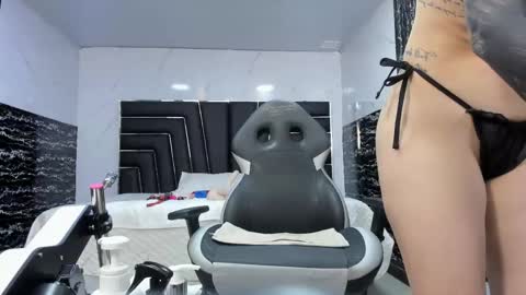 Ladyy Scarlett online show from 01/18/26, 03:32