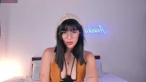 Snapshot of laena_arryn chatting on 07/16/26, 11:33 Laena Arryn online show from 07/16/26, 11:33