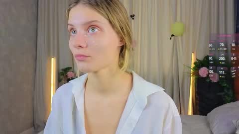 Lilia online show from 10/10/25, 06:45