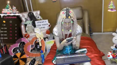 Snapshot of laflakita21 chatting on 12/11/24, 11:54 Skinnygirl online show from 12/11/24, 11:54