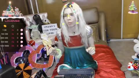 Snapshot of laflakita21 chatting on 12/12/24, 04:26 Skinnygirl online show from 12/12/24, 04:26