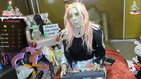 Snapshot of laflakita21 chatting on 01/07/25, 01:28 Skinnygirl online show from 01/07/25, 01:28