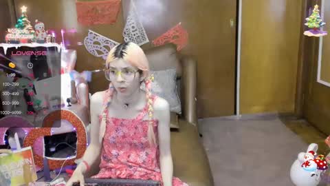 Snapshot of laflakita21 chatting on 02/27/25, 12:43 Skinnygirl online show from 02/27/25, 12:43