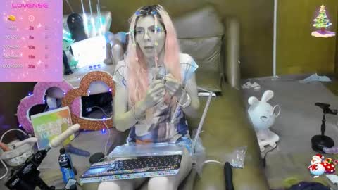 Snapshot of laflakita21 chatting on 10/21/25, 01:39 Skinnygirl online show from 10/21/25, 01:39