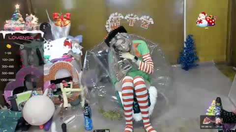 Skinnygirl online show from 12/18/25, 11:11