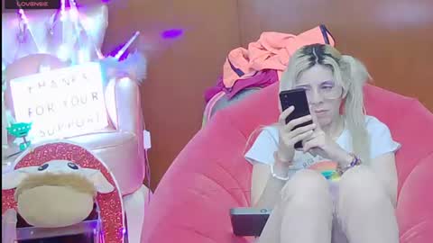 Skinnygirl online show from 07/10/26, 01:32