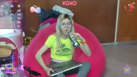 Skinnygirl online show from 07/31/26, 01:49