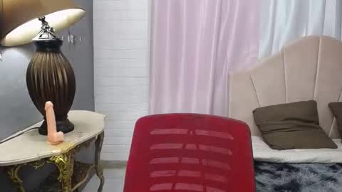 Snapshot of lahermosa_manika69 chatting on 03/03/25, 12:48 MANIKA online show from 03/03/25, 12:48