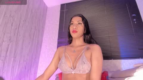 laiily bell online show from 11/04/25, 12:37