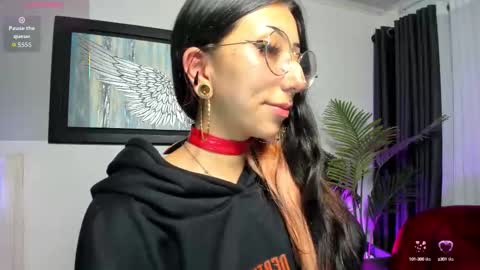 laila_angel online show from 10/15/25, 02:39