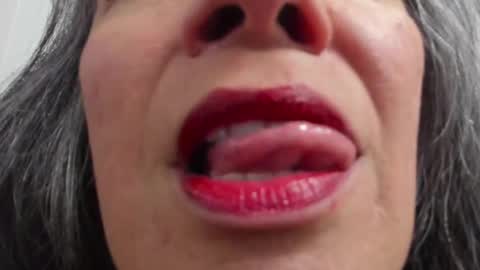 Lailacastillo online show from 02/11/25, 11:10