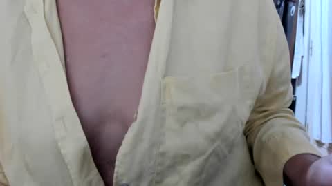 LAILA online show from 04/17/26, 03:04