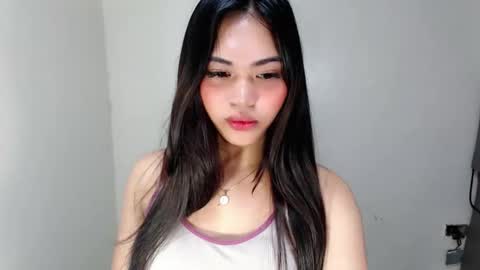 laire online show from 04/05/26, 06:21