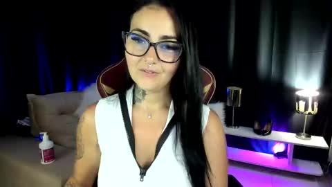 LaisFantasy online show from 02/18/25, 11:08